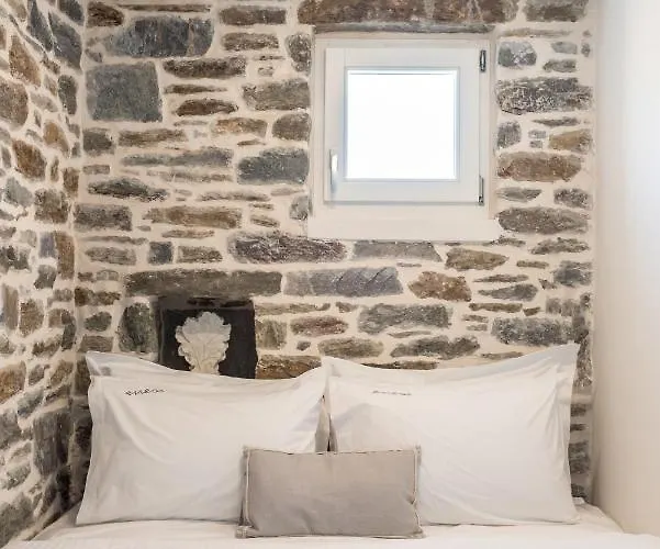 Eneos Villas/belvedere Villa *